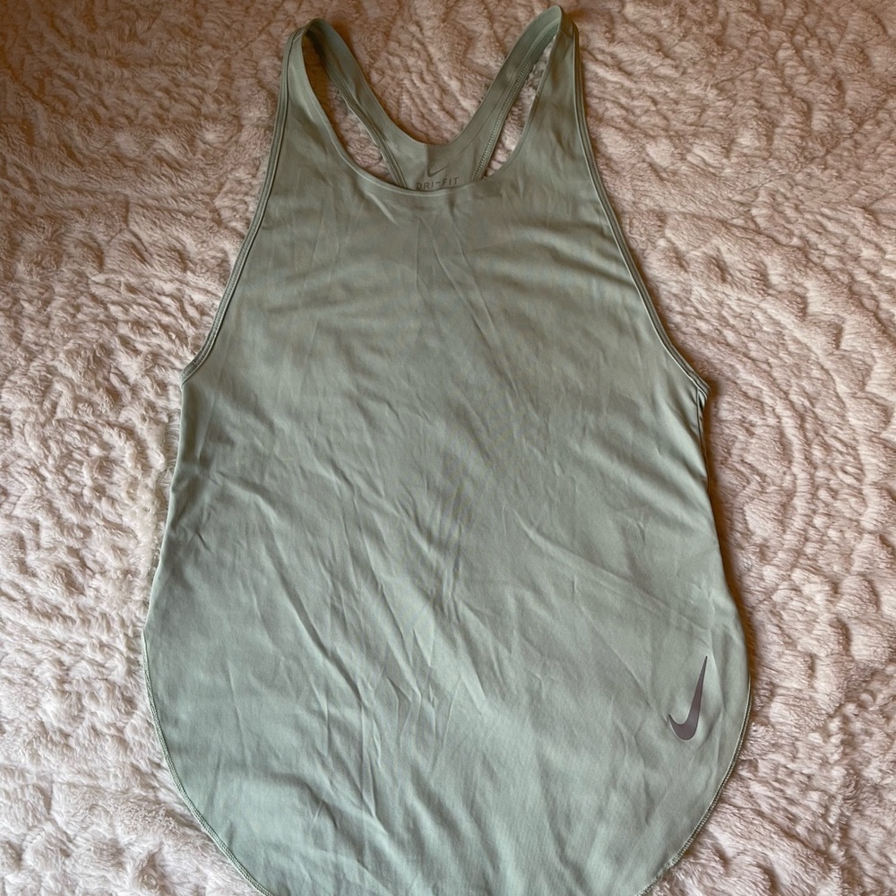 S green Nike tank - Picture 1 of 2